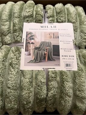 Plush Striped Flannel Throw Blanket - Sage Green (King)